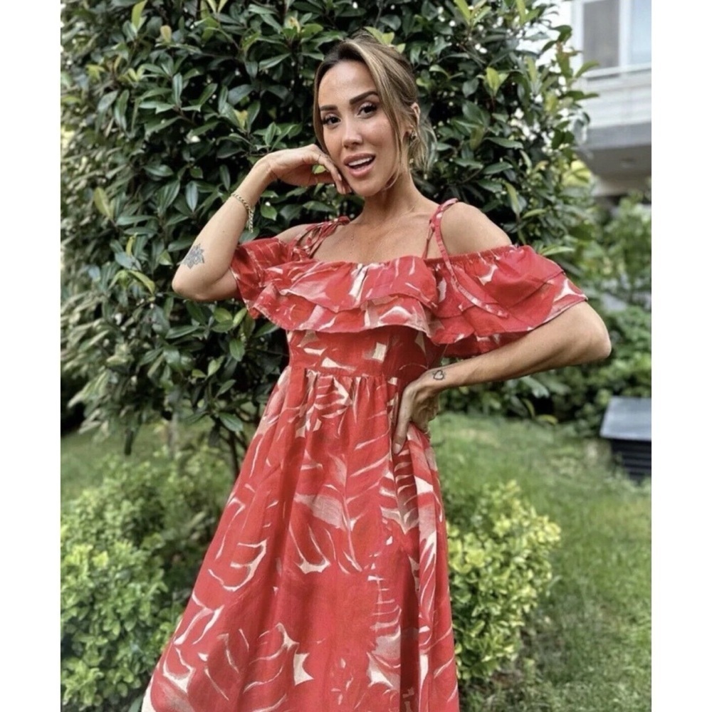 NWT Zara Blogger Fave Maxi Dress Red Ruffle Off Shoulder Summer Wedding Size XS - Picture 5 of 15